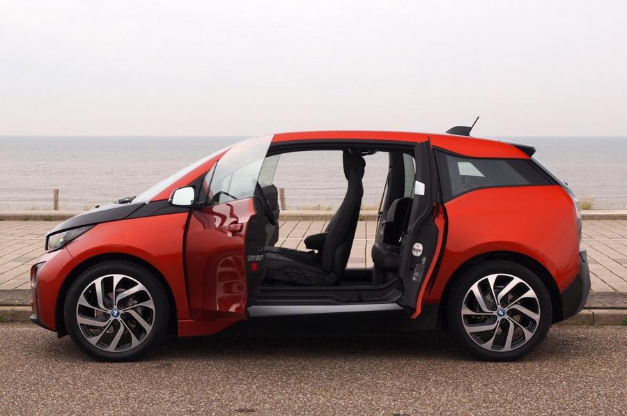 BMW i3 2014 года  (фото 236 из 240)